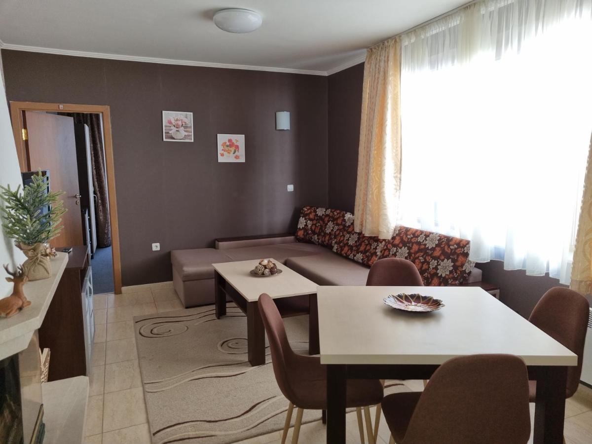 Grand Monastery Hotel Apartments Παμπόροβο Εξωτερικό φωτογραφία