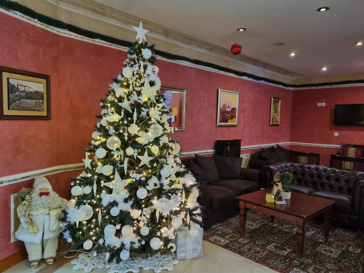 Grand Monastery Hotel Apartments Παμπόροβο Εξωτερικό φωτογραφία