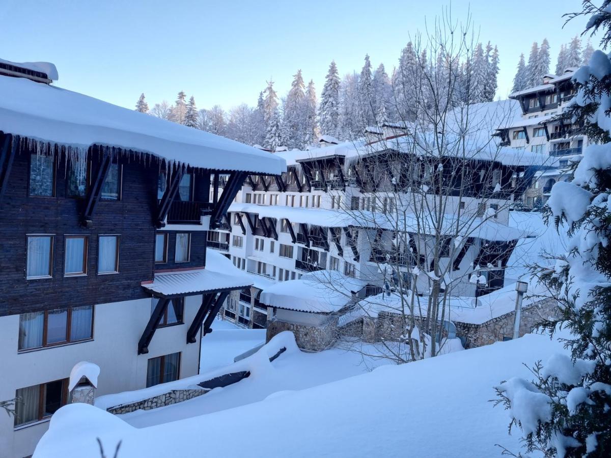 Grand Monastery Hotel Apartments Παμπόροβο Εξωτερικό φωτογραφία