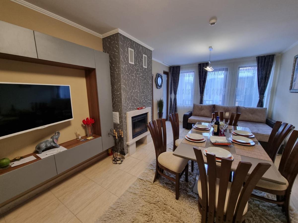 Grand Monastery Hotel Apartments Παμπόροβο Εξωτερικό φωτογραφία