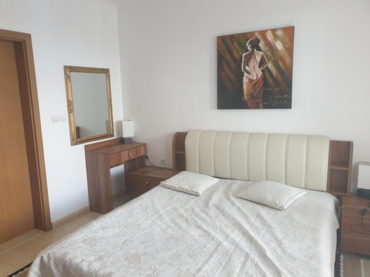 Grand Monastery Hotel Apartments Παμπόροβο Εξωτερικό φωτογραφία