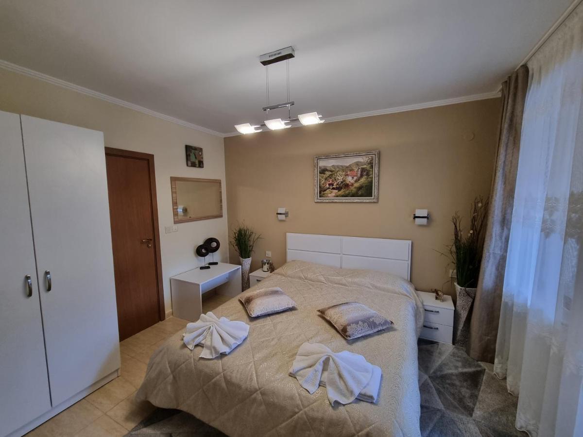 Grand Monastery Hotel Apartments Παμπόροβο Εξωτερικό φωτογραφία