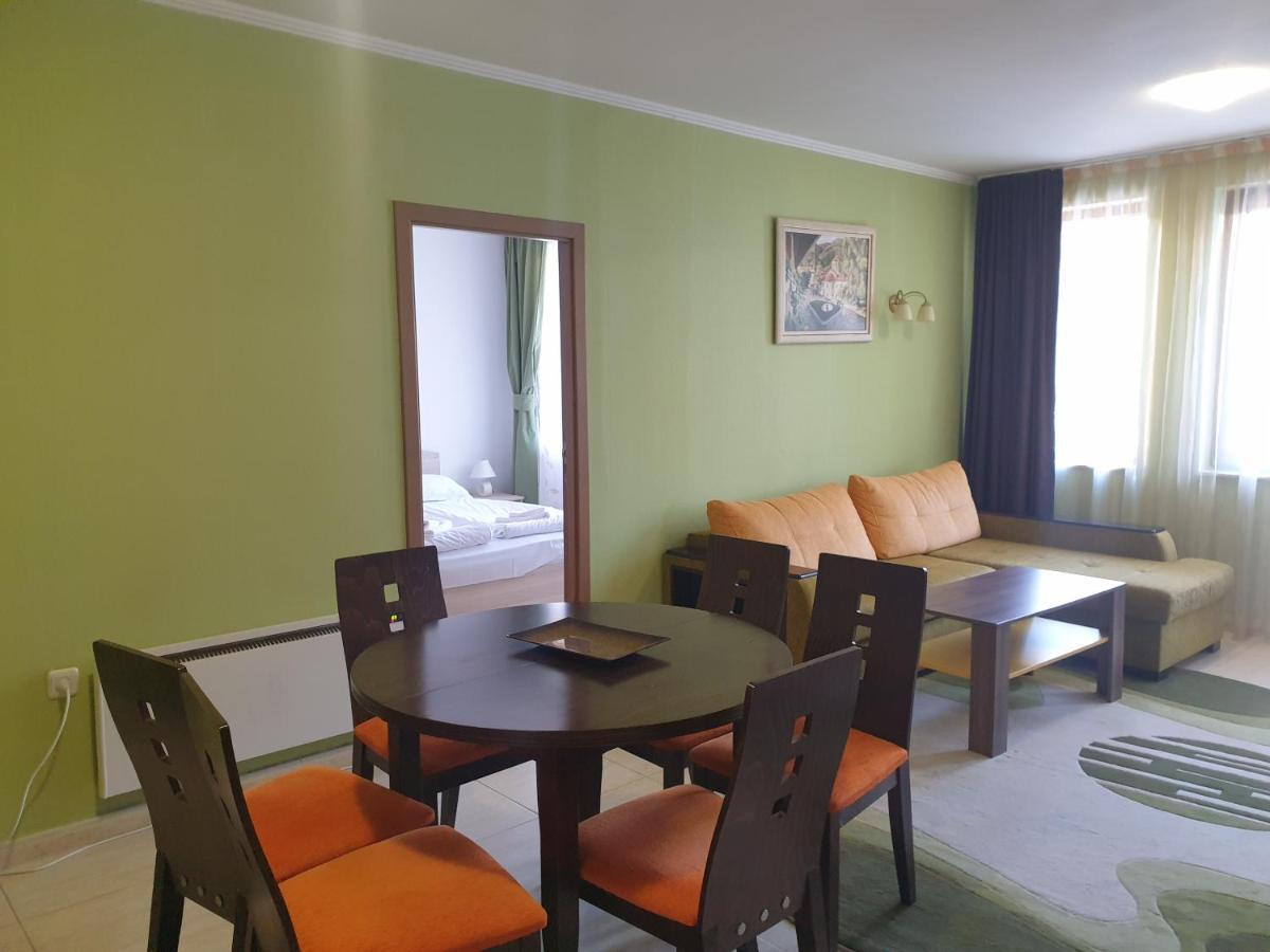 Grand Monastery Hotel Apartments Παμπόροβο Εξωτερικό φωτογραφία